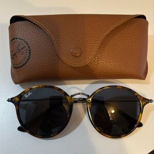 Round Ray Ban Sunglasses